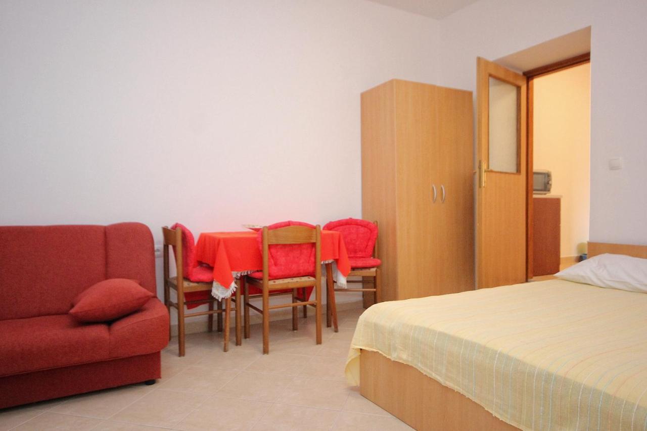 Apartments With A Swimming Pool Zubovici, Pag - 9365 Экстерьер фото