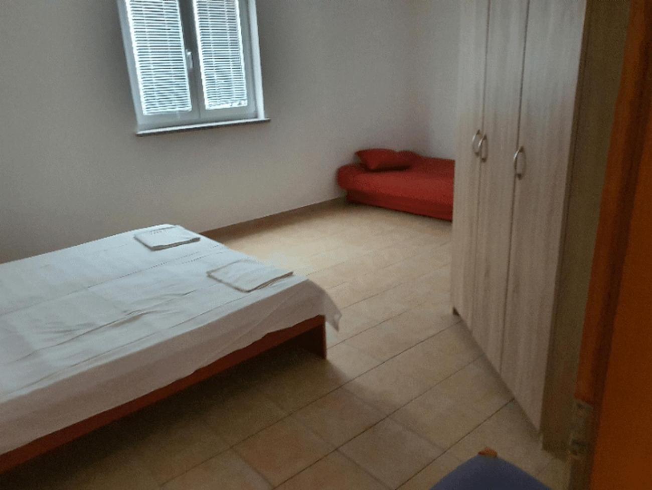 Apartments With A Swimming Pool Zubovici, Pag - 9365 Номер фото