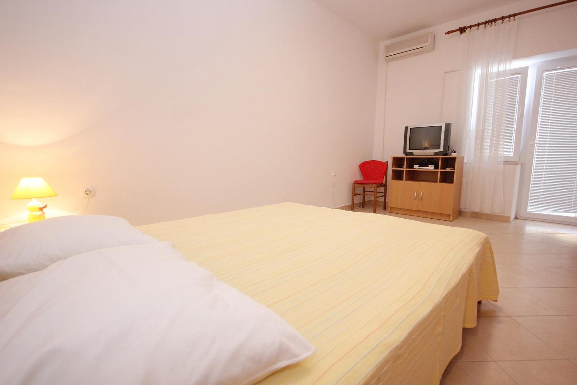 Apartments With A Swimming Pool Zubovici, Pag - 9365 Номер фото